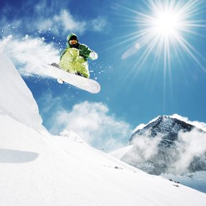 Tips to prevent snowboarding injuries