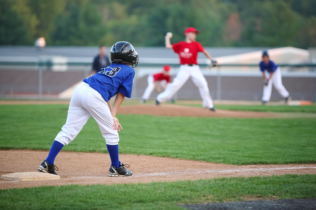 Sports medicine stats: Arm pain in healthy youth baseball players Dr ...