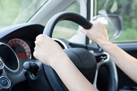 When is it safe to drive after a shoulder injury?